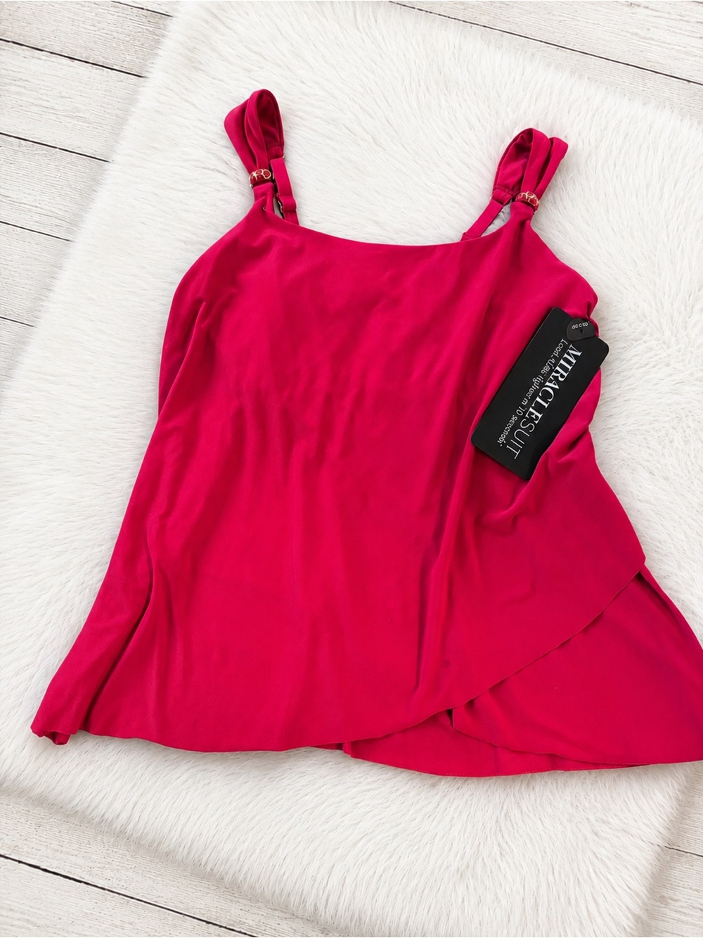 Miraclesuit Tankini Top Size 10 DD Cup Red Swimwear Tummy Control Underwire NWT